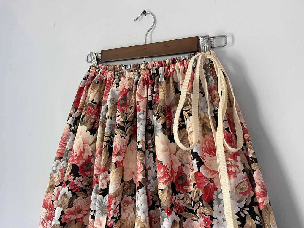 Drawstring Skirt, Cotton, Black Large Floral, with Pockets