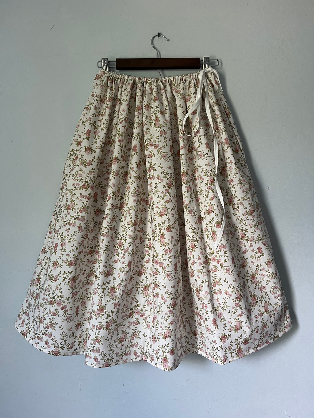 Drawstring Skirt, Cotton, White Dainty Floral, with Pockets