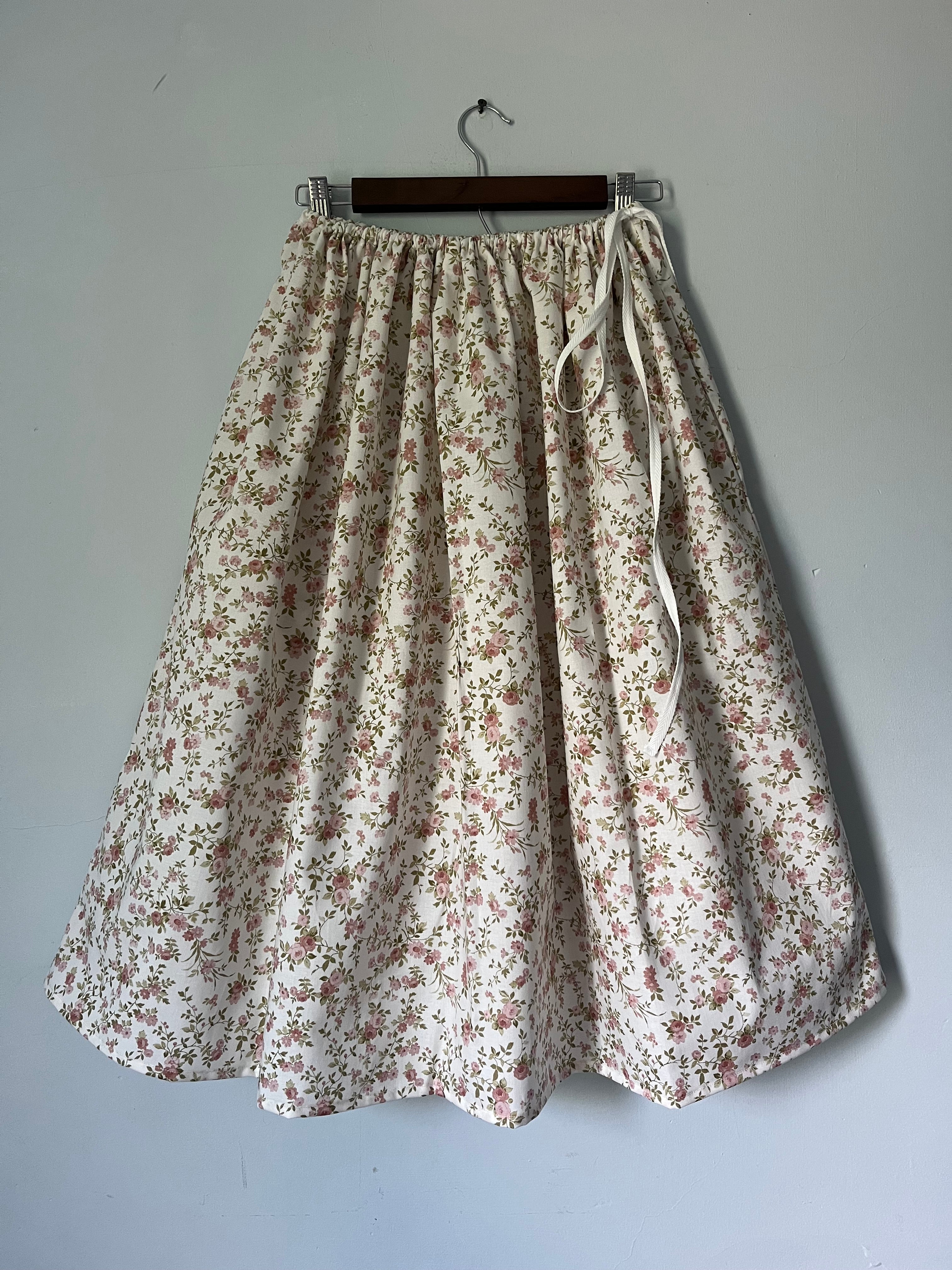 Drawstring Skirt, Cotton, White Dainty Floral, with Pockets