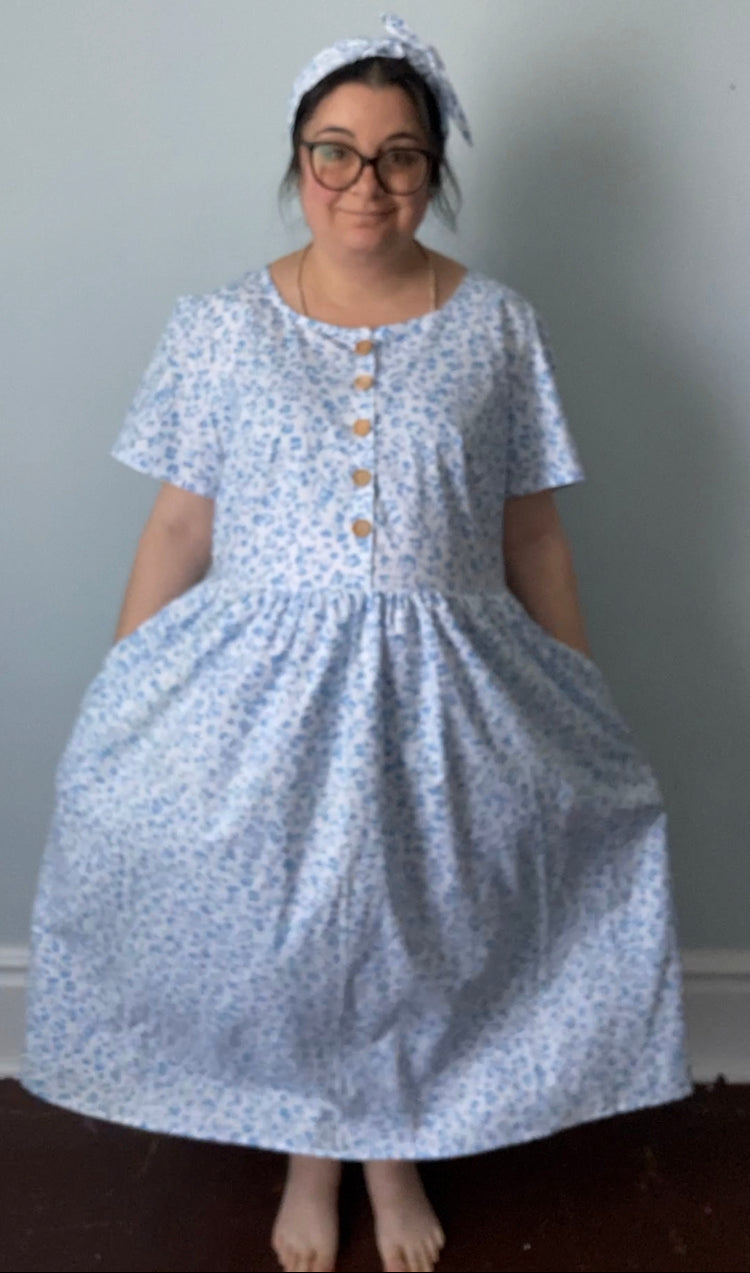 Village Dress, 100% Cotton, with Pockets, Size XL (16/18, 44" bust)