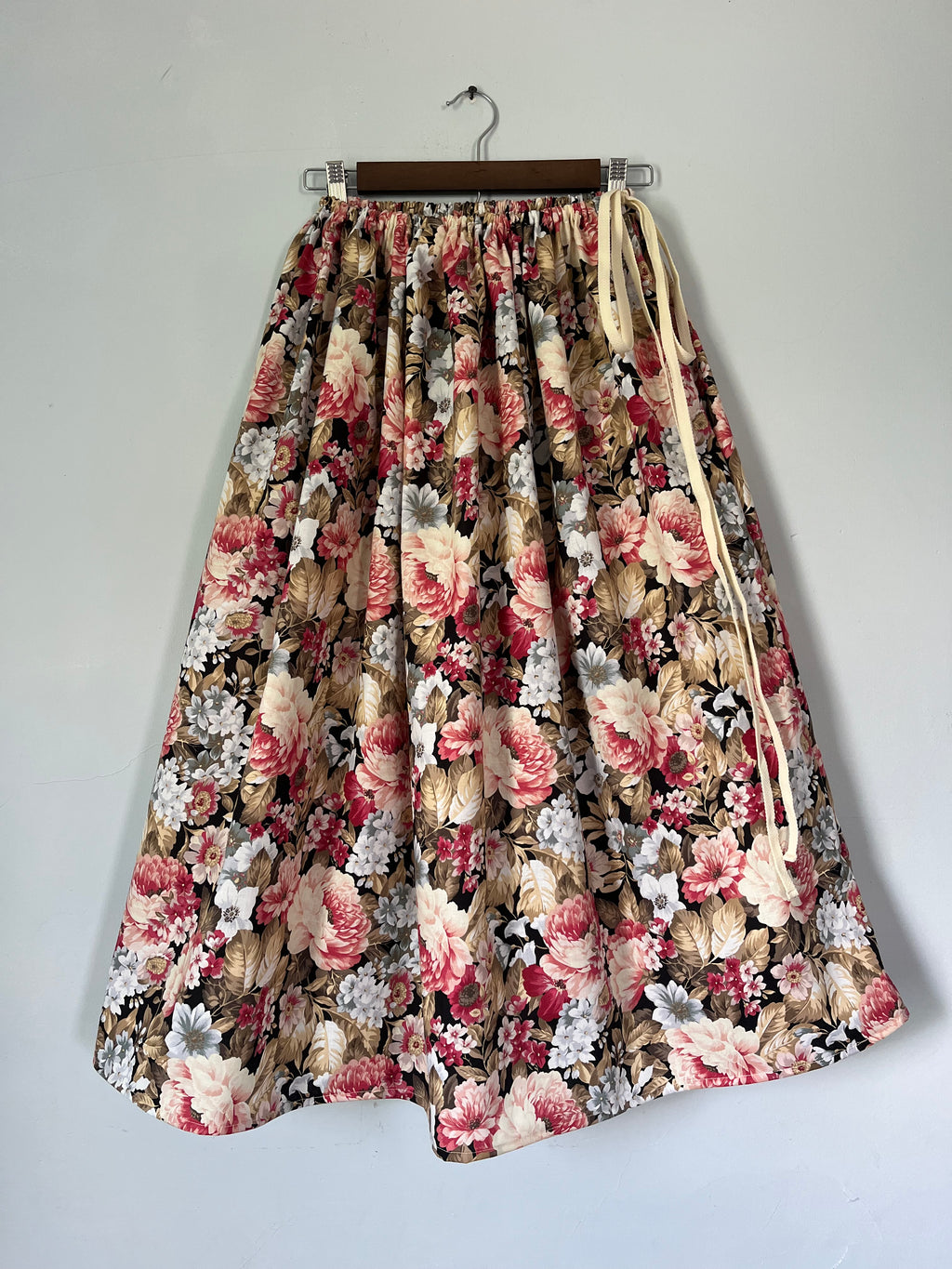 Drawstring Skirt, Cotton, Black Large Floral, with Pockets